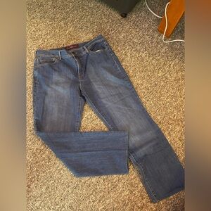 Gloria Vanderbilt Straight Leg Jeans.